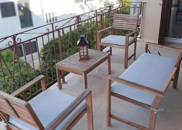 Tasias Apartments