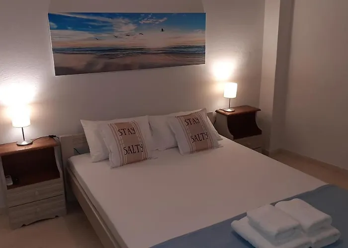 Tasias Apartments