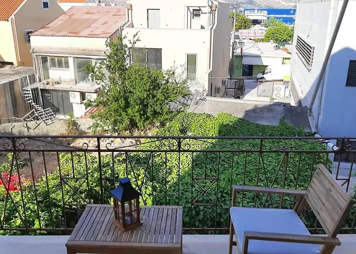 Tasias Apartments
